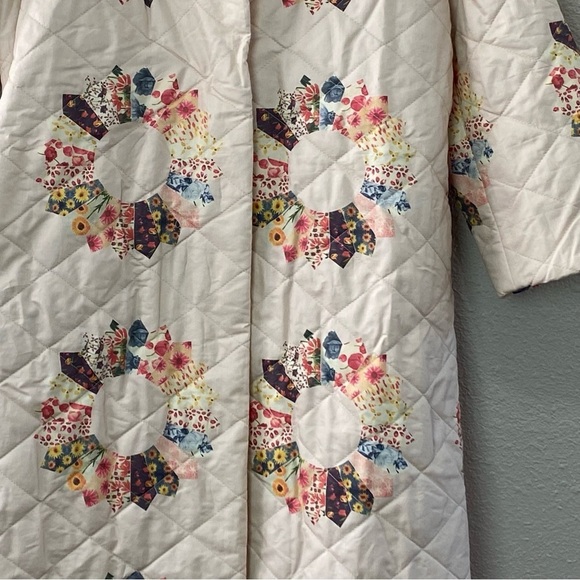 NEW Samantha Sipos Quilted Sunburst Coat - Picture 3 of 16